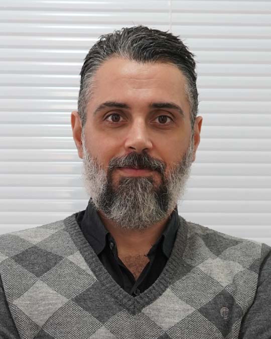 میلاد اکبرپور